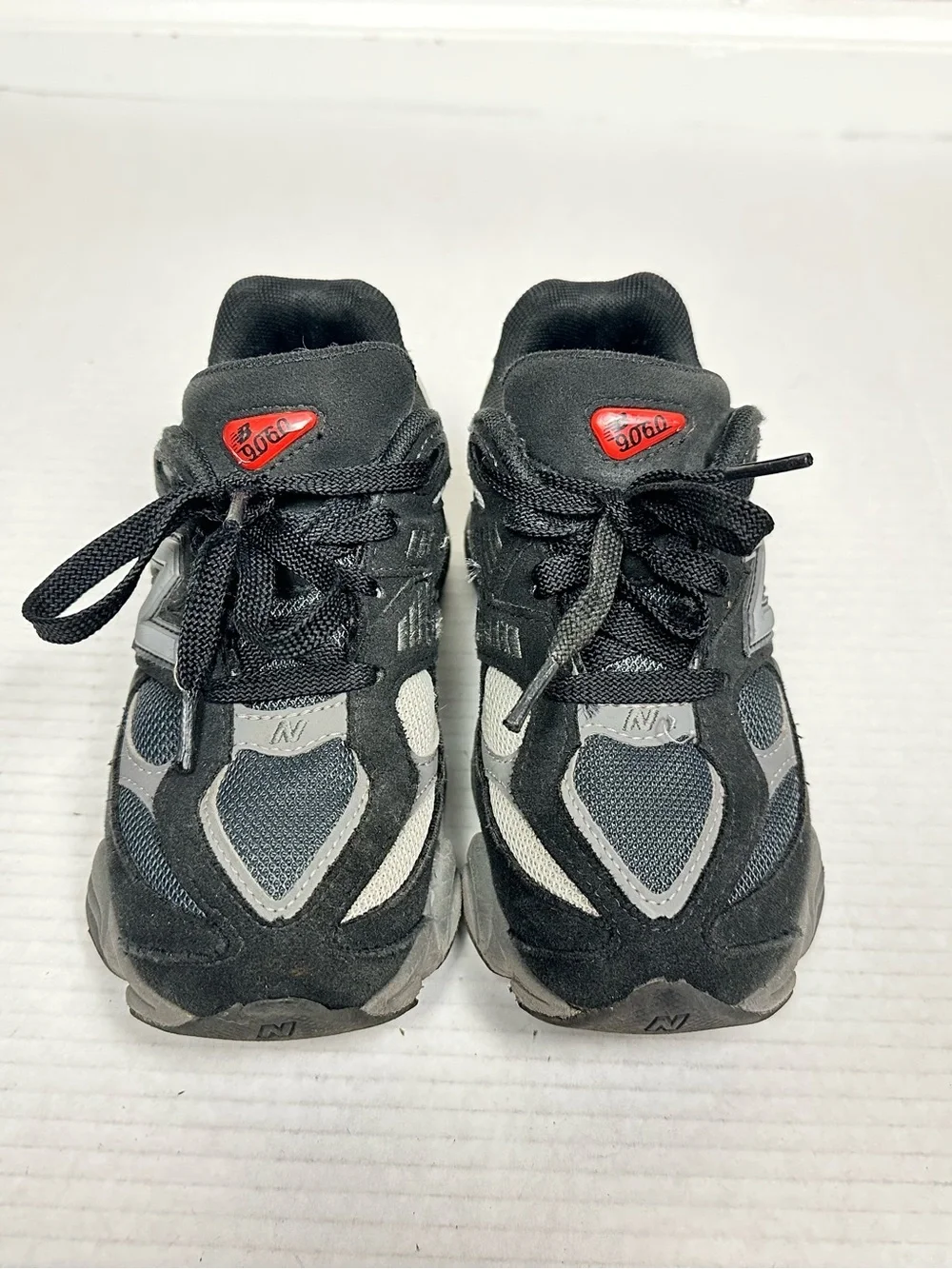 New Balance 9060 Kids Size 13.5 Wide